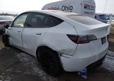 2023 Tesla Model Y Awd/Long Range Dual Motor All-Wheel Drive z USA, uszkodzony, nr VIN 7SAYGDEE0PA043159